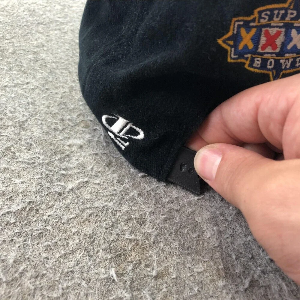 Vintage Denver Broncos Hat Cap Snap Back Mens One Size NFL Super Bowl XXXII